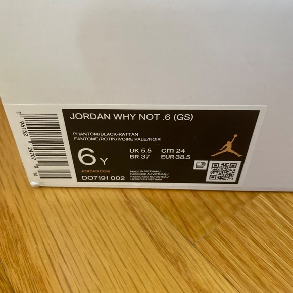 Jorden why not .6 boys basketball sneakers - Picture 8 of 9